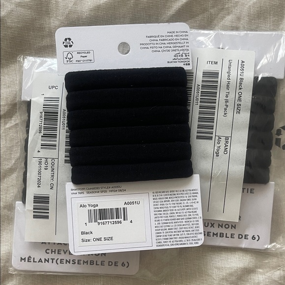 ALO Yoga Black Hair Ties (3 SETS/ 6 HAIR TIES PER SET) - Picture 2 of 5